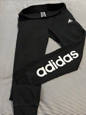Adidas joggers size small
